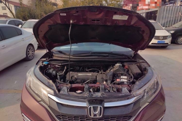 Used Honda CR-V 2015 2.4L four-wheel drive luxury version Engine Bay