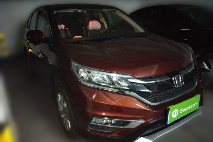 Used Honda CR-V 2015 2.4L two-wheel drive luxury version Front Right 45 Deg