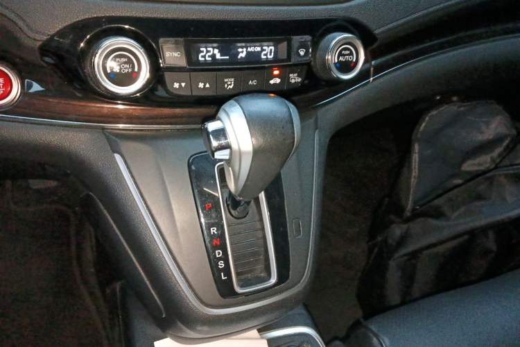 Used Honda CR-V 2015 2.4L Four-Wheel Drive Prestige Edition Gear Lever