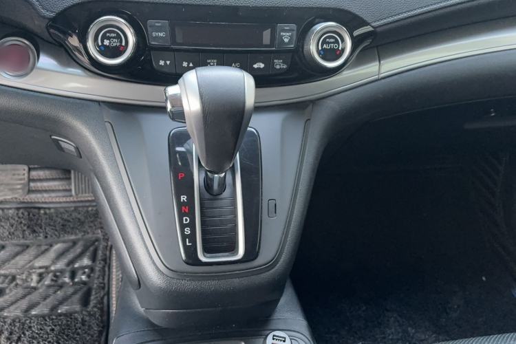 Used Honda CR-V 2015 2.4L two-wheel drive luxury version Gear Lever