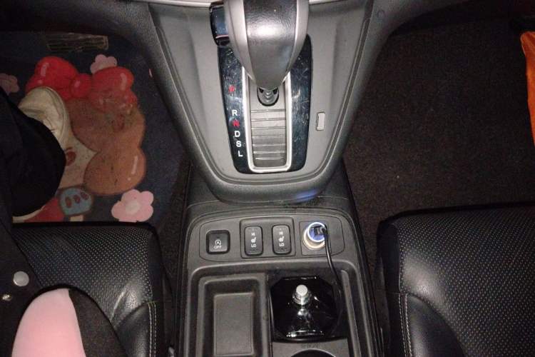 Used Honda CR-V 2015 2.4L two-wheel drive luxury version Gear Lever