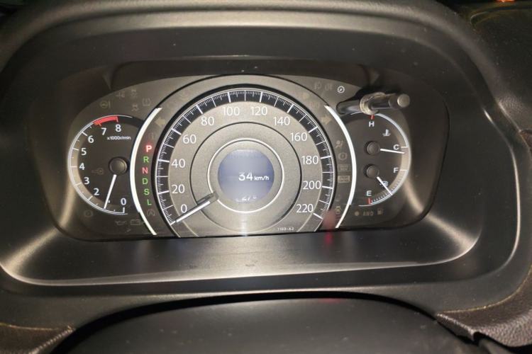 Used Honda CR-V 2015 2.4L four-wheel drive luxury version Instrument Cluster