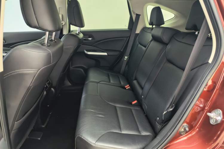 Used Honda CR-V 2015 2.4L four-wheel drive luxury version Interior 1