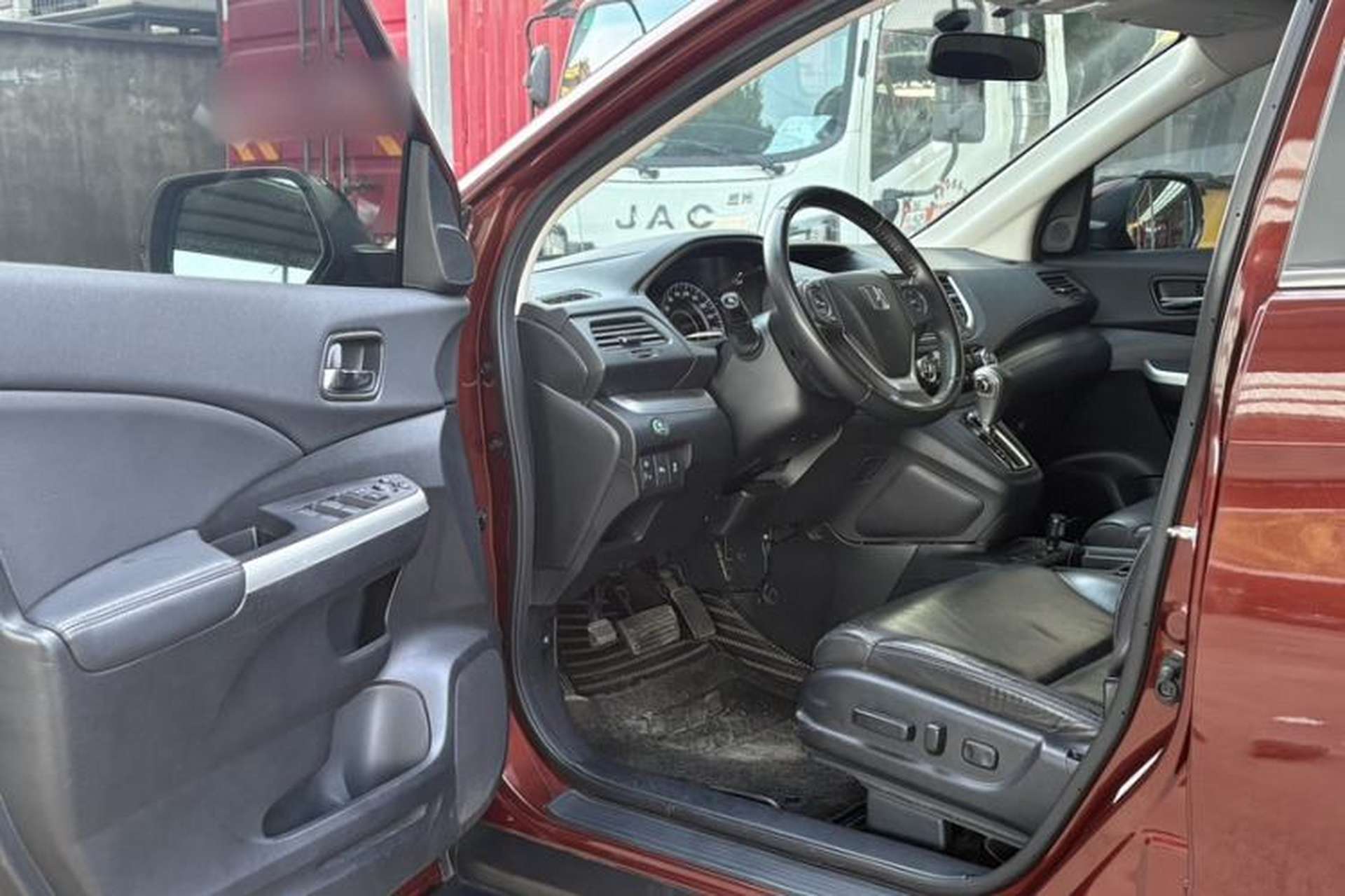 Used Honda CR-V 2015 2.4L two-wheel drive luxury version Interior 1