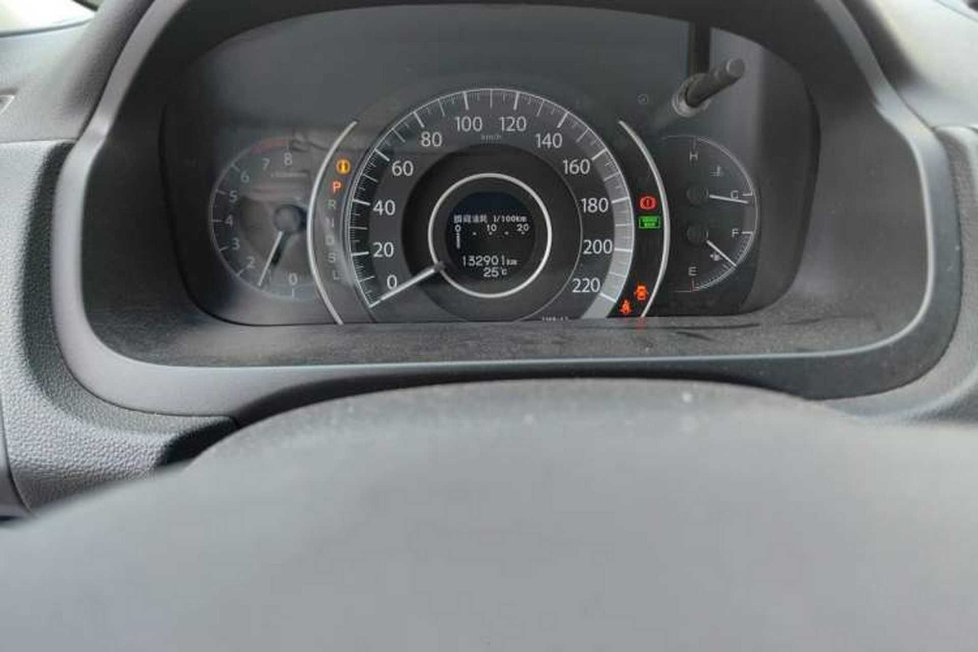 Used Honda CR-V 2015 2.4L Four-Wheel Drive Prestige Edition Odometer Close Up