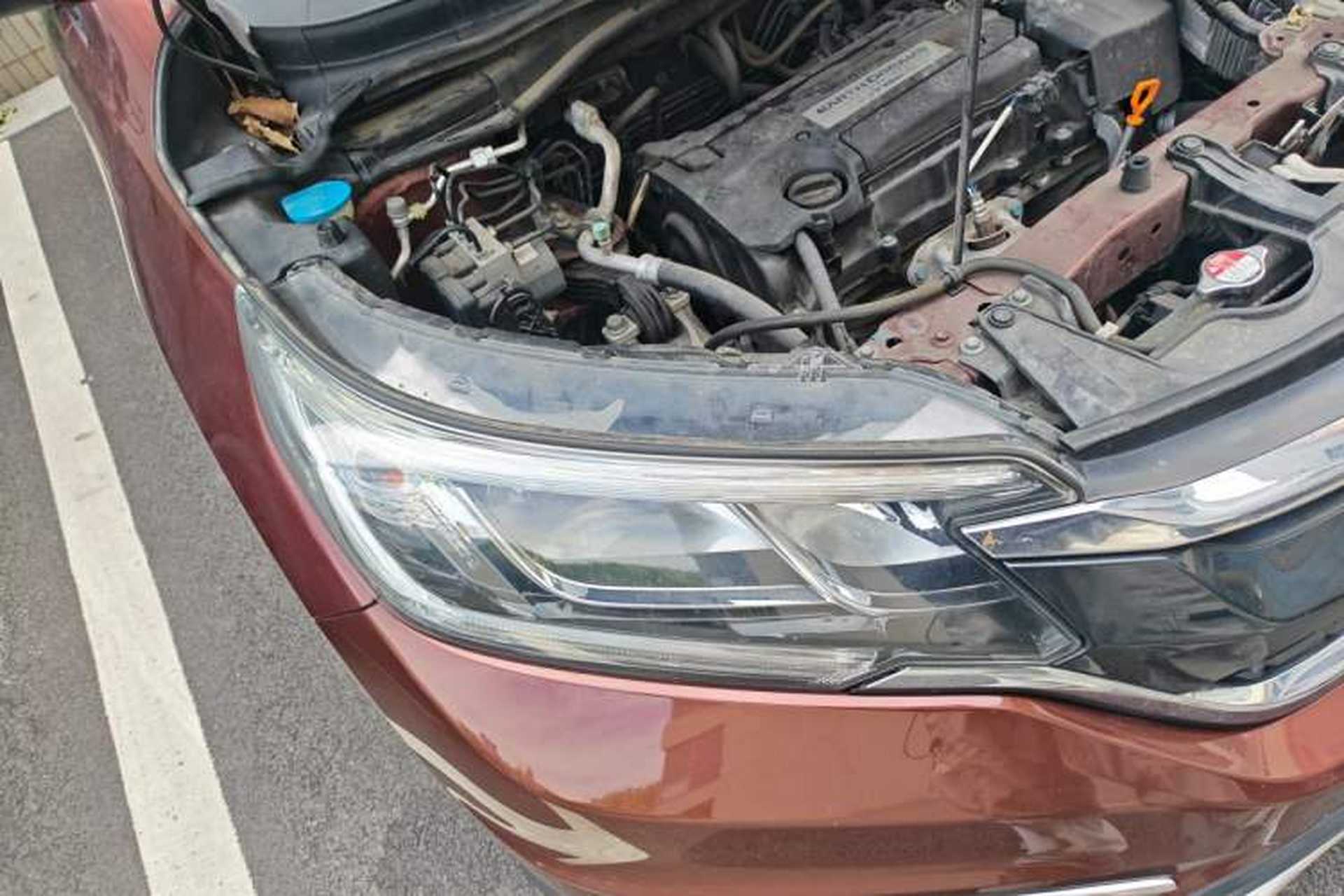 Used Honda CR-V 2015 2.4L two-wheel drive luxury version Right Front Headlight