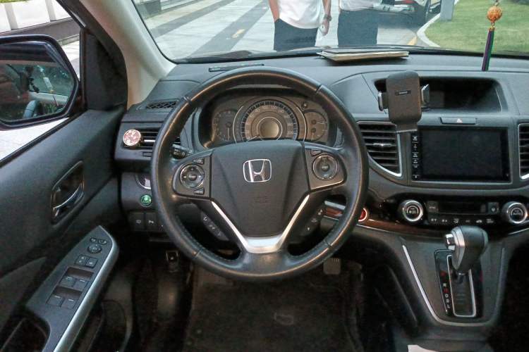 Used Honda CR-V 2015 2.4L Four-Wheel Drive Prestige Edition Steering Wheel