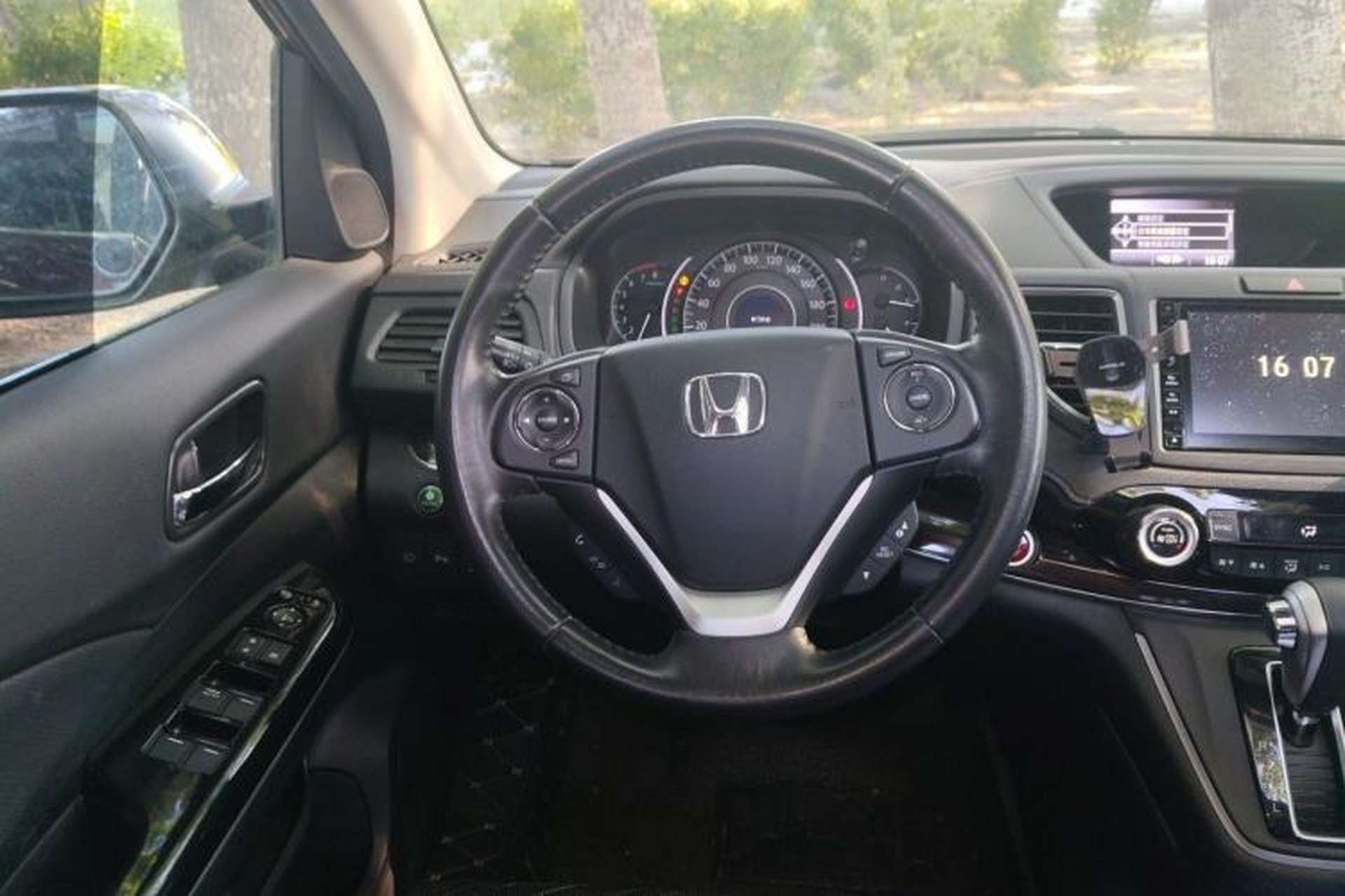 Used Honda CR-V 2015 2.4L Four-Wheel Drive Prestige Edition Steering Wheel