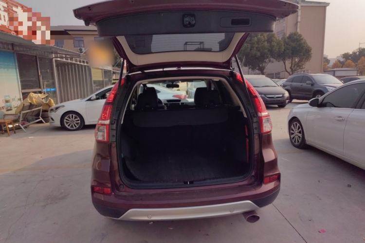 Used Honda CR-V 2015 2.4L four-wheel drive luxury version Trunk