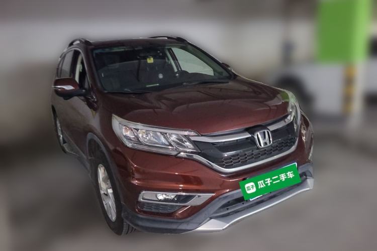 Used Honda CR-V 2015 2.4L two-wheel drive luxury version Front Right 45 Deg
