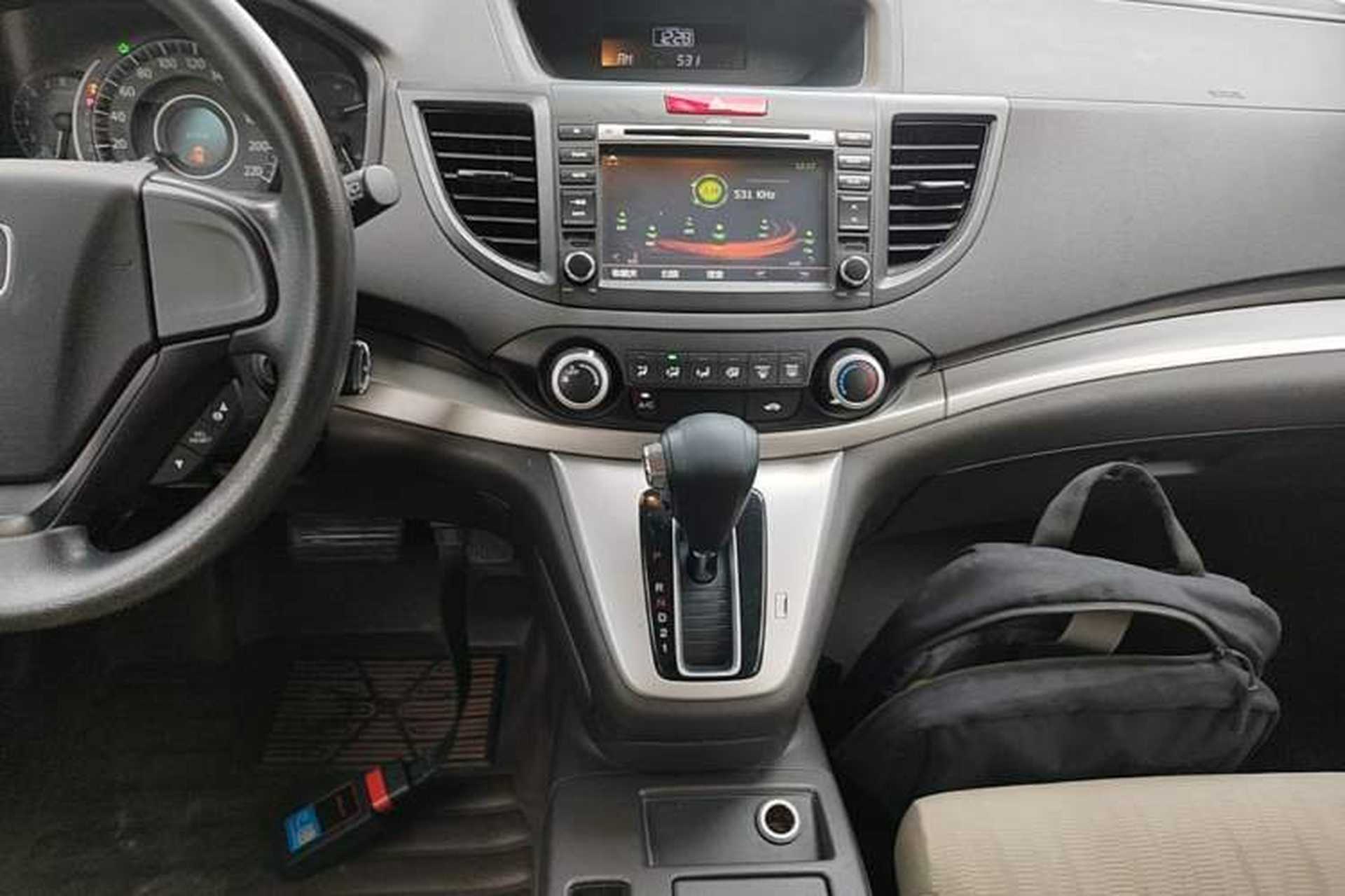 Used Honda CR-V 2015 2.0L 2WD Classic Edition Audio And AC Panel