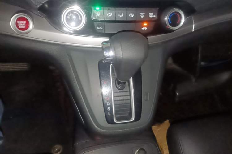 Used Honda CR-V 2015 2.0L two-wheel drive Fashion Edition Gear Lever
