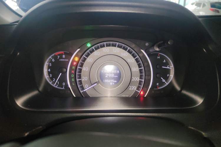Used Honda CR-V 2015 2.4L four-wheel drive luxury version Instrument Cluster