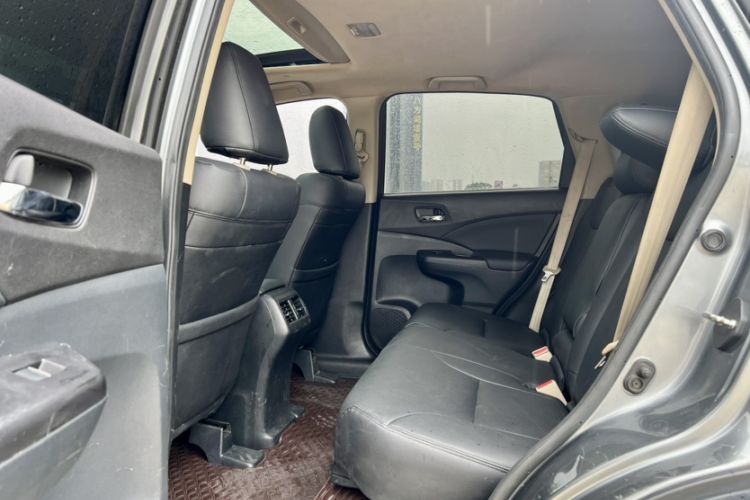 Used Honda CR-V 2015 2.0L two-wheel drive Fashion Edition Interior 7