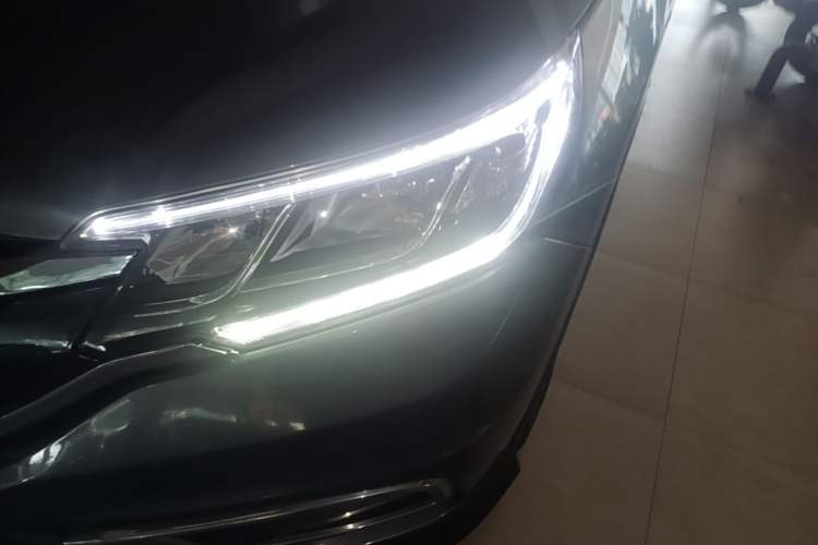Used Honda CR-V 2015 2.0L two-wheel drive Fashion Edition Left Front Headlight