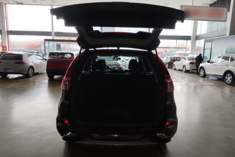 Used Honda CR-V 2015 2.4L four-wheel drive luxury version Trunk