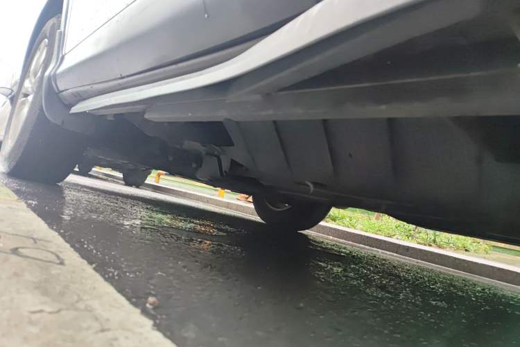 Used Honda CR-V 2015 2.0L two-wheel drive Fashion Edition Chassis Rear Left