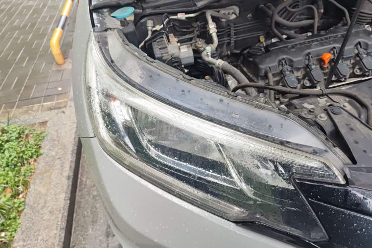 Used Honda CR-V 2015 2.0L two-wheel drive Fashion Edition Right Front Headlight