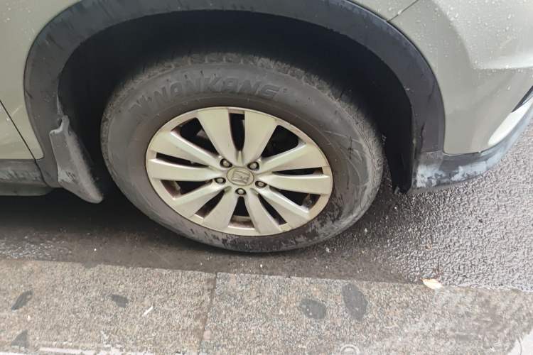 Used Honda CR-V 2015 2.0L two-wheel drive Fashion Edition Right Front Wheel Hub