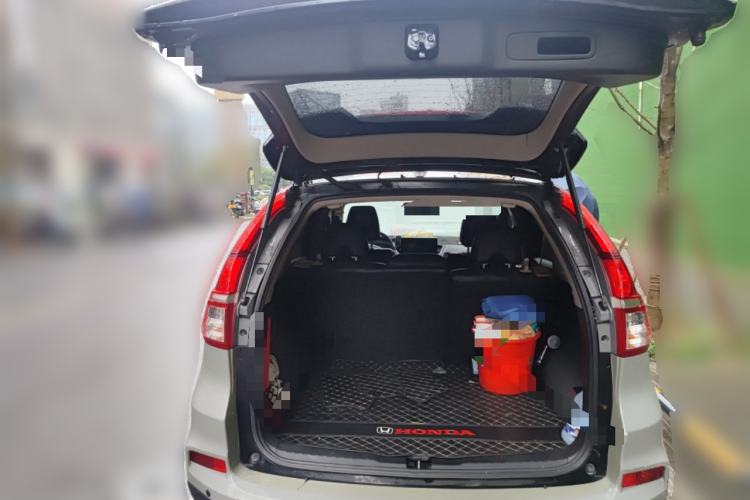 Used Honda CR-V 2015 2.0L two-wheel drive Fashion Edition Trunk