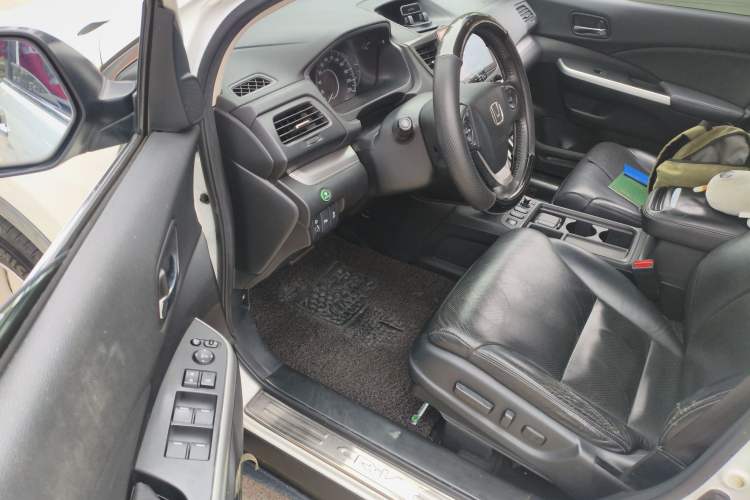Used Honda CR-V 2015 2.4L two-wheel drive luxury version Driver Seat