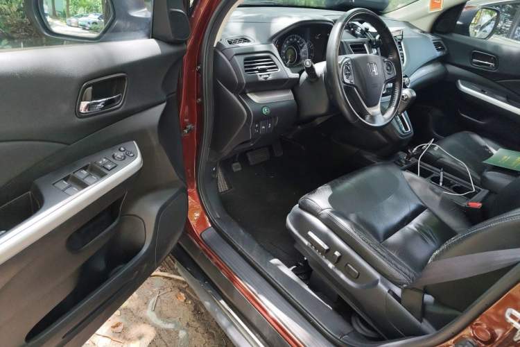 Used Honda CR-V 2015 2.4L two-wheel drive luxury version Driver Seat