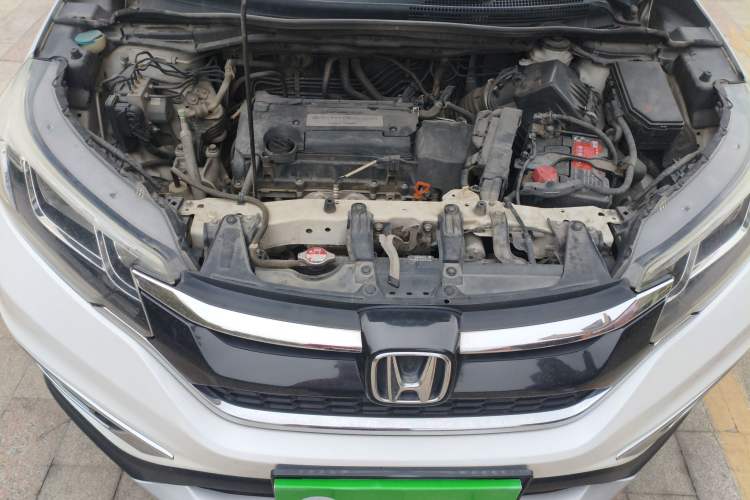 Used Honda CR-V 2015 2.4L two-wheel drive luxury version Engine Bay