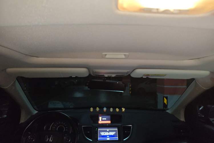 Used Honda CR-V 2015 2.4L four-wheel drive luxury version Headliner