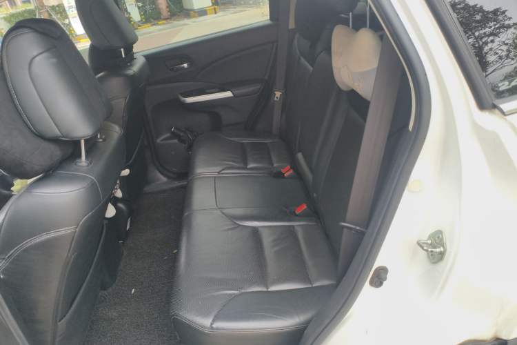 Used Honda CR-V 2015 2.4L two-wheel drive luxury version Left Rear Seat