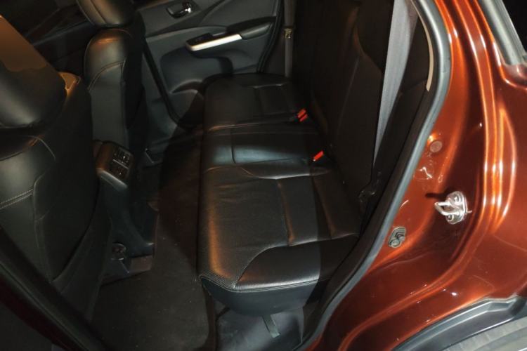 Used Honda CR-V 2015 2.4L four-wheel drive luxury version Left Rear Seat