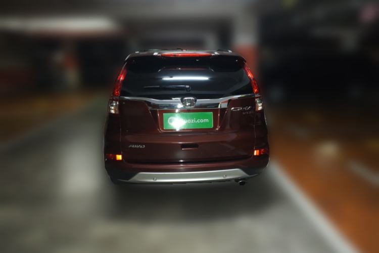 Used Honda CR-V 2015 2.4L four-wheel drive luxury version Rear