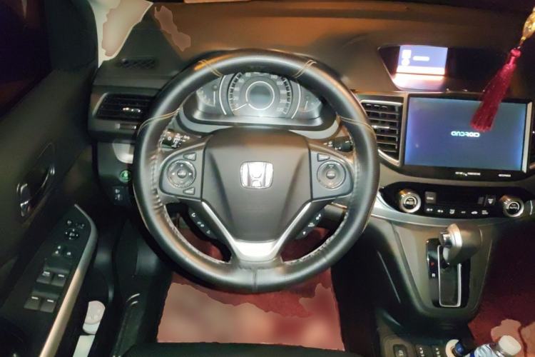 Used Honda CR-V 2015 2.4L four-wheel drive luxury version Steering Wheel