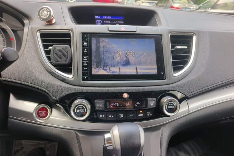 Used Honda CR-V 2015 2.4L two-wheel drive luxury version Audio And AC Panel