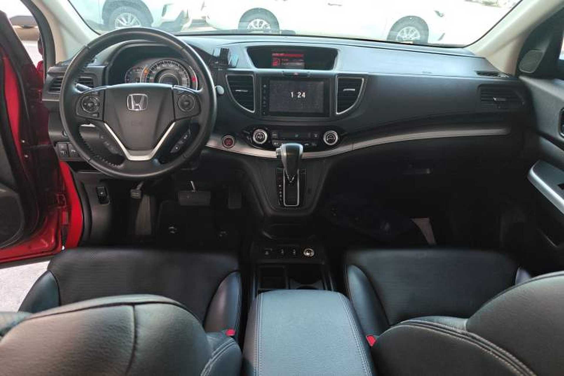 Used Honda CR-V 2015 2.4L two-wheel drive luxury version Center Console