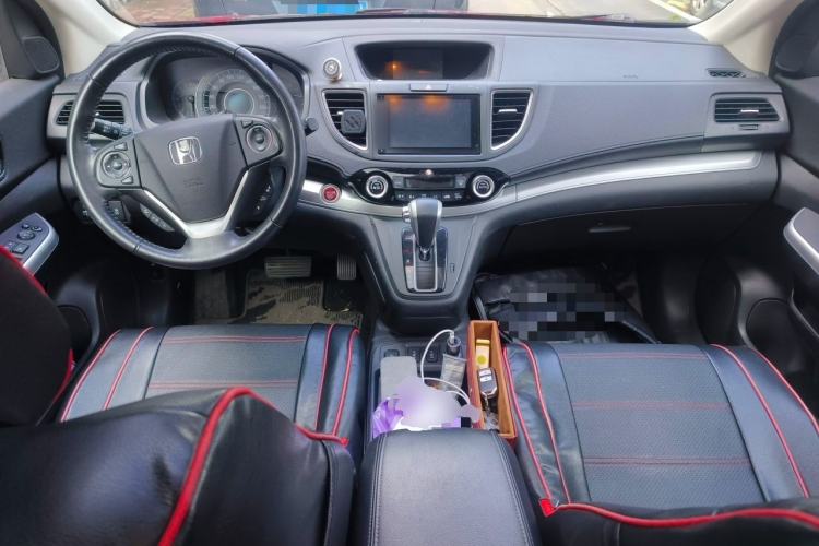 Used Honda CR-V 2015 2.4L two-wheel drive luxury version Center Console