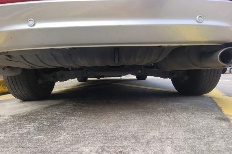 Used Honda CR-V 2015 2.4L two-wheel drive luxury version Chassis Rear