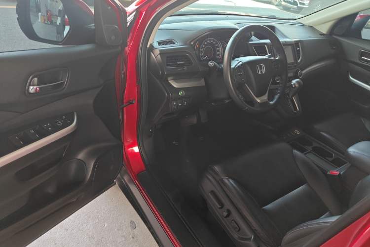 Used Honda CR-V 2015 2.4L two-wheel drive luxury version Driver Seat