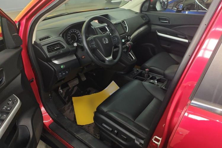 Used Honda CR-V 2015 2.4L two-wheel drive luxury version Driver Seat