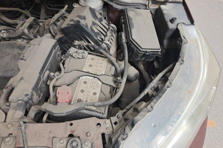 Used Honda CR-V 2015 2.4L two-wheel drive luxury version Engine Bay Left