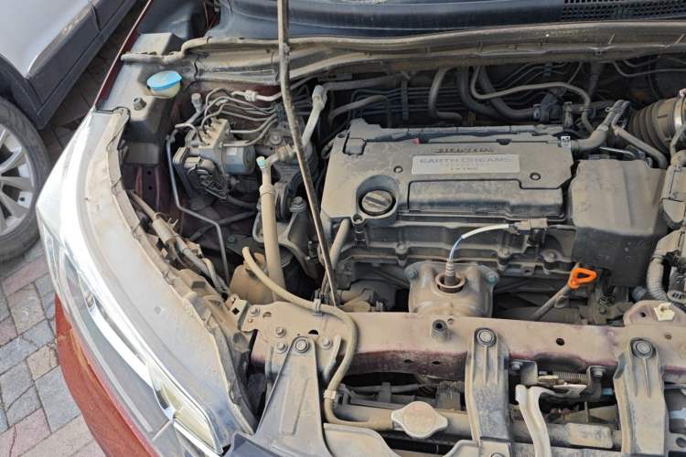 Used Honda CR-V 2015 2.4L two-wheel drive luxury version Engine Bay Right