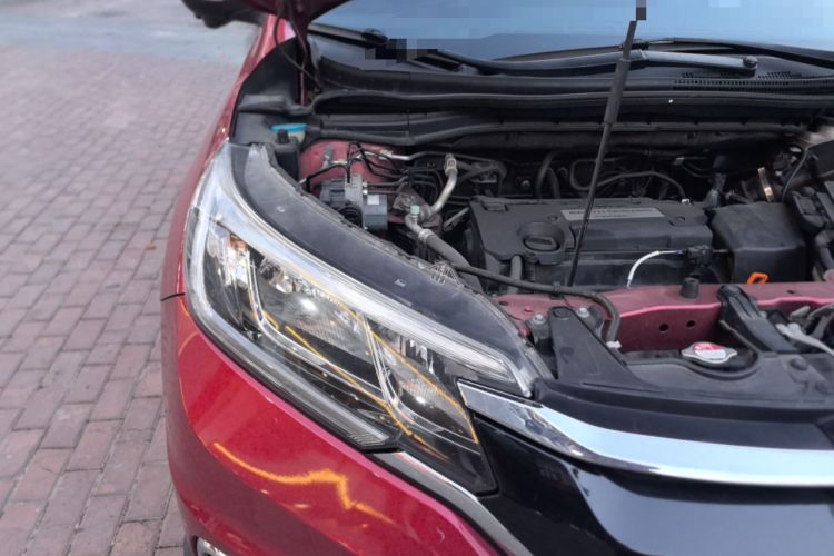 Used Honda CR-V 2015 2.4L two-wheel drive luxury version Engine Bay Right