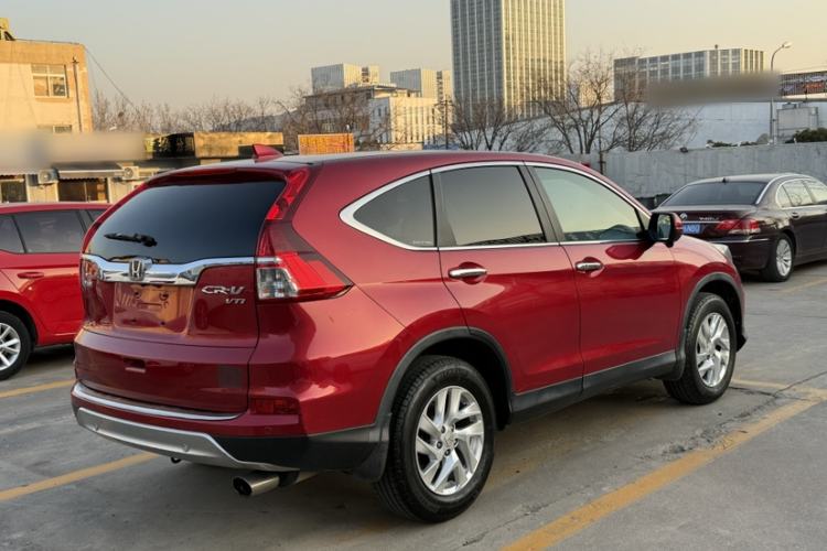 Used Honda CR-V 2015 2.4L two-wheel drive luxury version Exterior 4