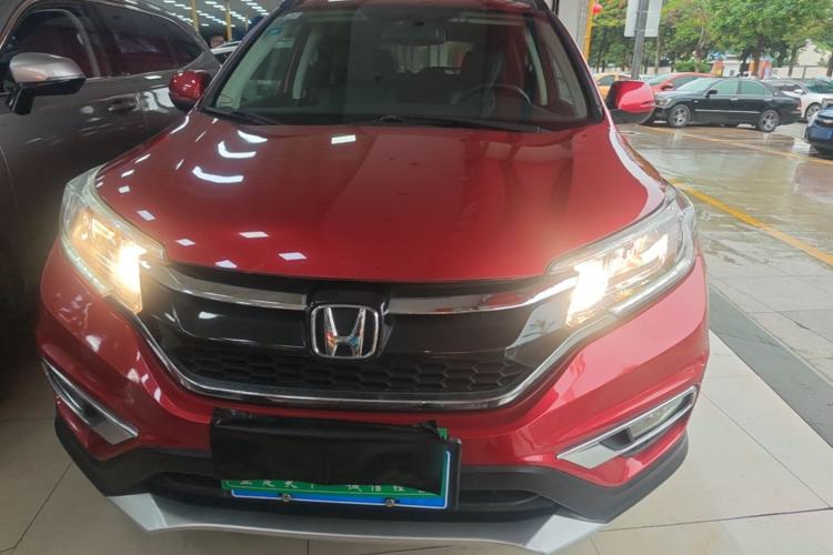 Used Honda CR-V 2015 2.4L two-wheel drive luxury version Front