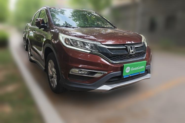 Used Honda CR-V 2015 2.4L two-wheel drive luxury version Front Right 45 Deg