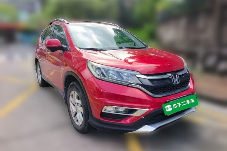 Used Honda CR-V 2015 2.4L two-wheel drive luxury version Front Right 45 Deg
