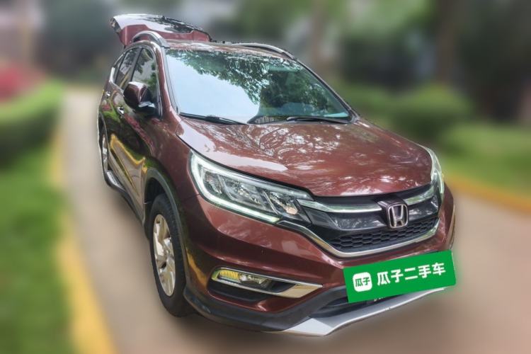 Used Honda CR-V 2015 2.4L two-wheel drive luxury version Front Right 45 Deg