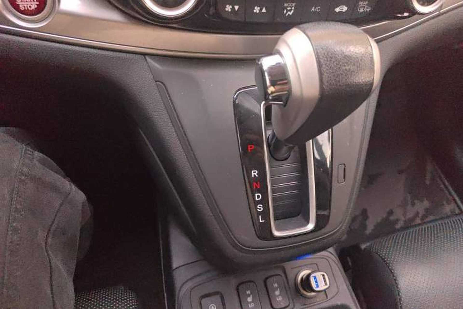 Used Honda CR-V 2015 2.4L two-wheel drive luxury version Gear Lever