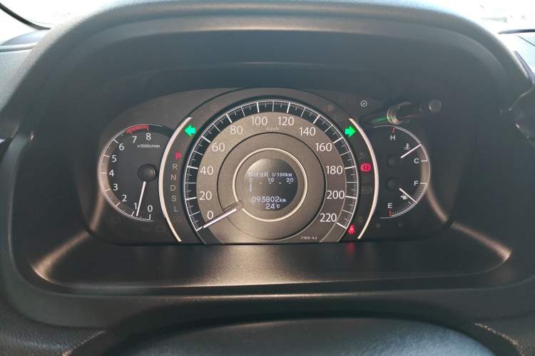 Used Honda CR-V 2015 2.4L two-wheel drive luxury version Instrument Cluster