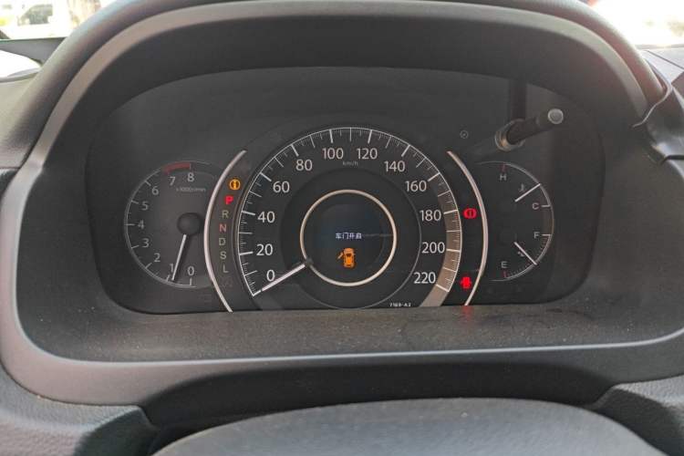 Used Honda CR-V 2015 2.4L two-wheel drive luxury version Instrument Cluster