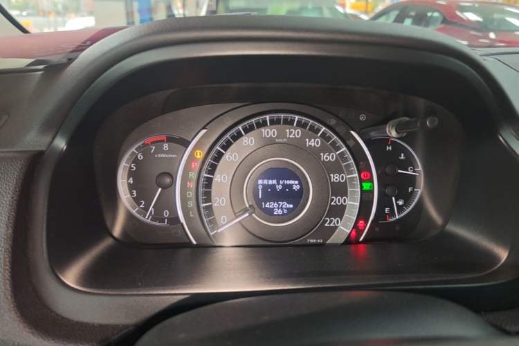 Used Honda CR-V 2015 2.4L two-wheel drive luxury version Instrument Cluster
